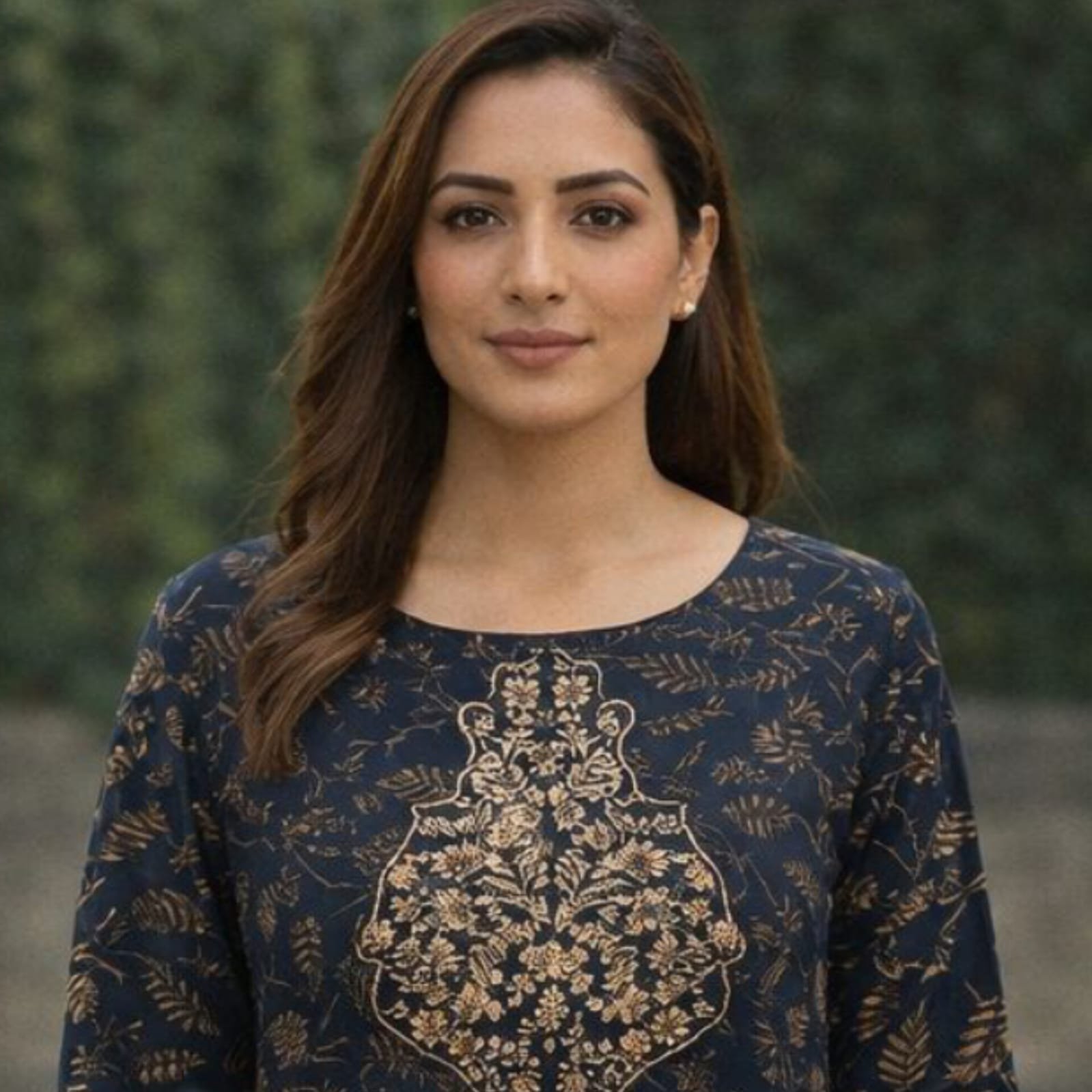 NS A000C17 Embroidery 3PCs Viscose Suit Dupatta Chifon - Image 2