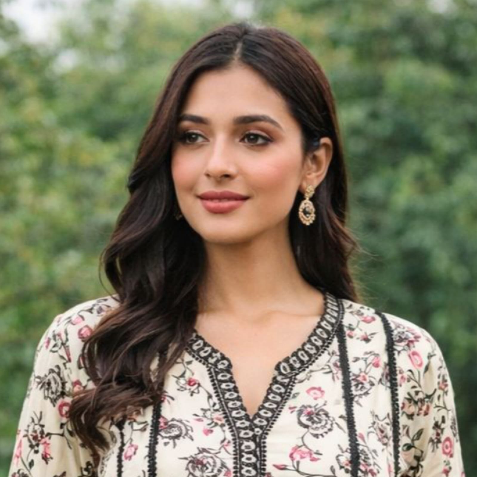 NS A000C23 Printed 3PCs Cotton With Lace Work Suit Dupatta Chiffon - Image 2